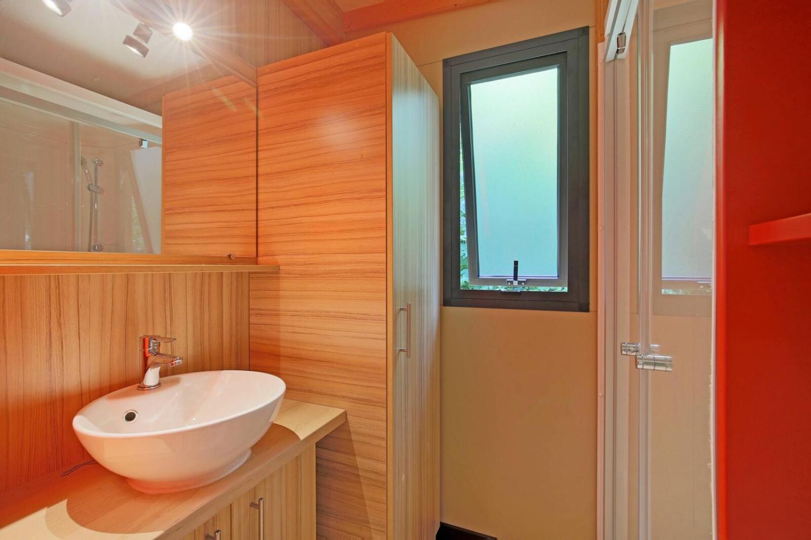 Huttopia De Roos Stegeren Room photo